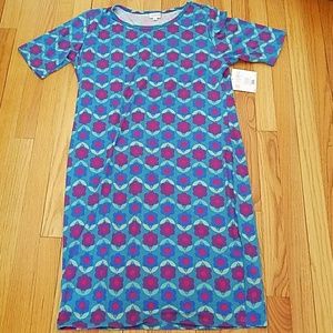 NWT 2xl julia flowers!